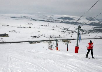 پیست اسکی و اسنوبرد پاپایی