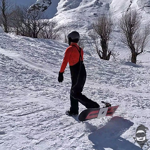 بالا و پایین رفتن پله ای با استفاده از تکنیک یک پا بر روی اسنوبرد